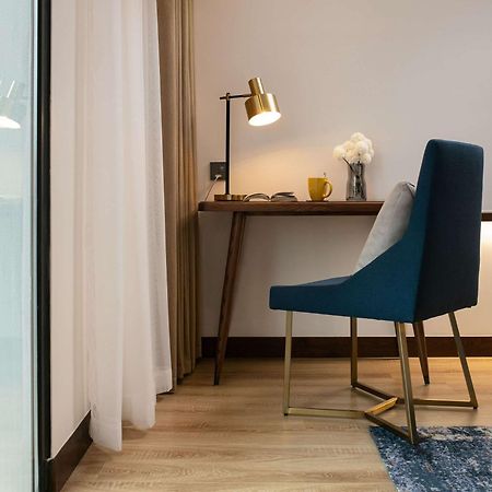 Moevenpick Living West Ханой Екстериор снимка