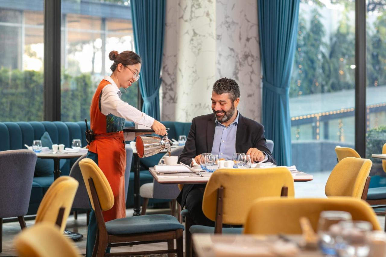 Moevenpick Living West Ханой Екстериор снимка